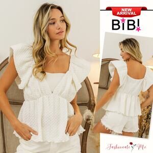 BiBi Crinkle Bubble Textured Ruffle Short Sleeves Square Neck Blouse | Off White